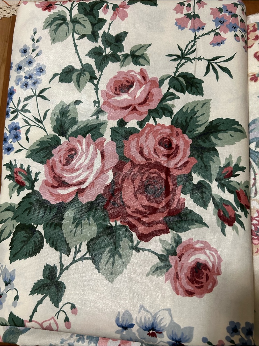 Vtg Fabric Lot 5 Yds Total Waverly Glazed Chintz Roses & Thibaut Holland Park